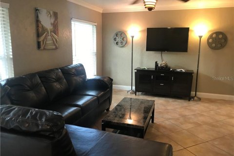 House in Bradenton, Florida 3 bedrooms, 142.51 sq.m. № 231537 - photo 3