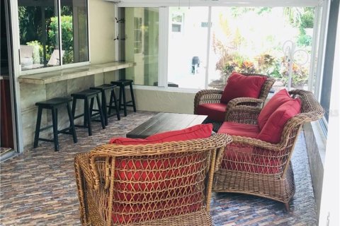 House in Bradenton, Florida 3 bedrooms, 142.51 sq.m. № 231537 - photo 17