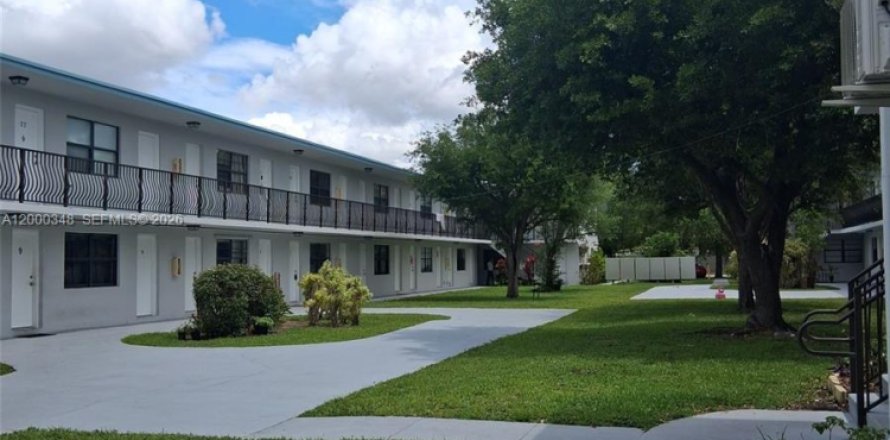 Condo in Miami, Florida, 1 bedroom  № 2065790