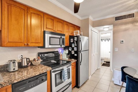 Copropriété à louer à Pompano Beach, Floride: 1 chambre, 52.77 m2 № 2154120 - photo 11