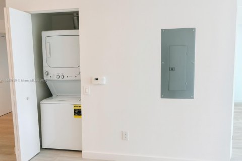 Купить кондоминиум в Майами, Флорида 1 спальня, 56.67м2, № 2014955 - фото 10