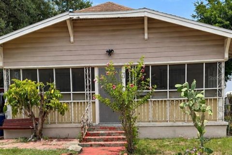 Duplex à Tampa, Floride 3 chambres, 158.86 m2 № 2376583