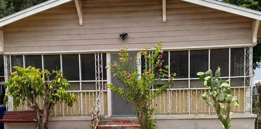 Duplex à Tampa, Floride 3 chambres, 158.86 m2 № 2376583