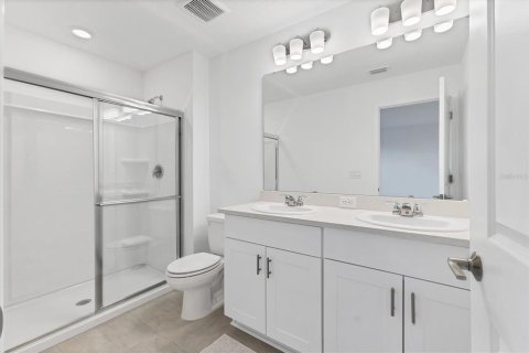 Townhouse in Bradenton, Florida 3 bedrooms, 127.46 sq.m. № 1905974 - photo 12