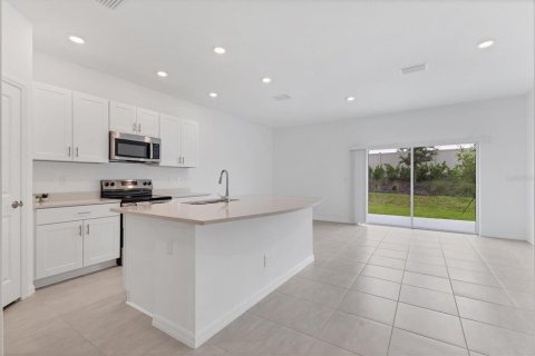 Townhouse in Bradenton, Florida 3 bedrooms, 127.46 sq.m. № 1905974 - photo 5