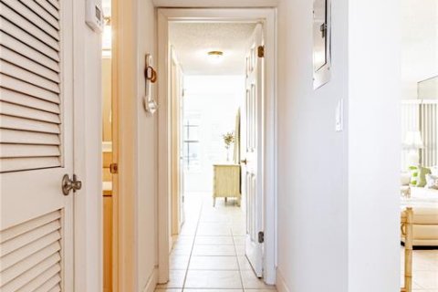 Condo in New Smyrna Beach, Florida, 2 bedrooms  № 1564422 - photo 21