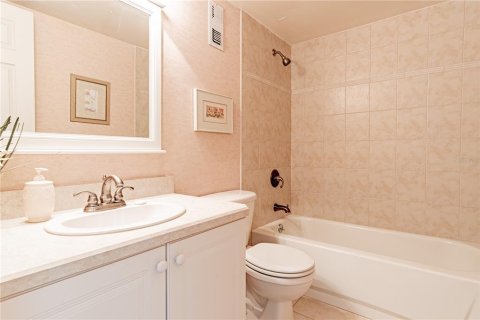 Condo in New Smyrna Beach, Florida, 2 bedrooms  № 1564422 - photo 16