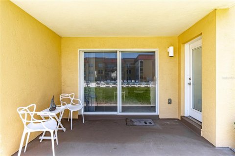 Condo in New Smyrna Beach, Florida, 2 bedrooms  № 1564422 - photo 11