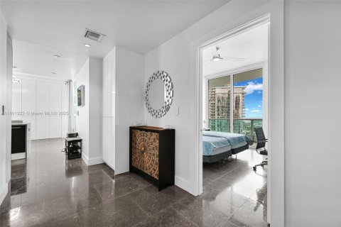 Снять в аренду кондоминиум в Майами, Флорида 3 спальни, 157.38м2, № 1943927 - фото 12