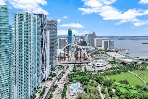 Снять в аренду кондоминиум в Майами, Флорида 3 спальни, 157.38м2, № 1943927 - фото 3