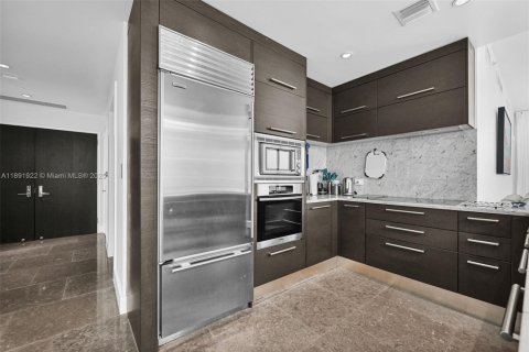 Снять в аренду кондоминиум в Майами, Флорида 3 спальни, 157.38м2, № 1943927 - фото 18