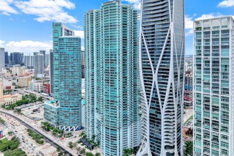 Снять в аренду кондоминиум в Майами, Флорида 3 спальни, 157.38м2, № 1943927 - фото 1