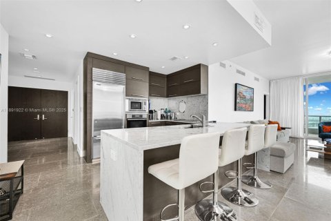 Снять в аренду кондоминиум в Майами, Флорида 3 спальни, 157.38м2, № 1943927 - фото 17