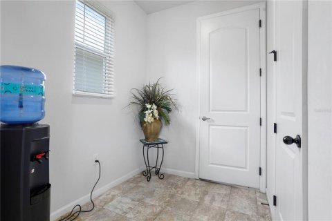 House in Davenport, Florida 5 bedrooms, 288.55 sq.m. № 1845296 - photo 23