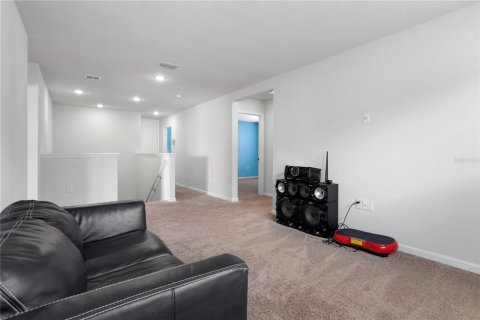 House in Davenport, Florida 5 bedrooms, 288.55 sq.m. № 1845296 - photo 25