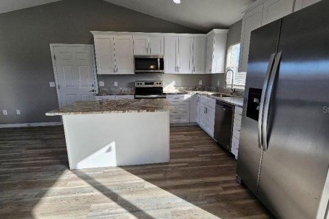 House in Ocala, Florida 3 bedrooms, 116.96 sq.m. № 1909014 - photo 3