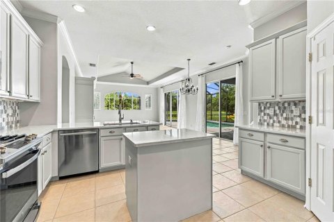 Villa ou maison à vendre à University Park, Floride: 4 chambres, 304.07 m2 № 2423617 - photo 8
