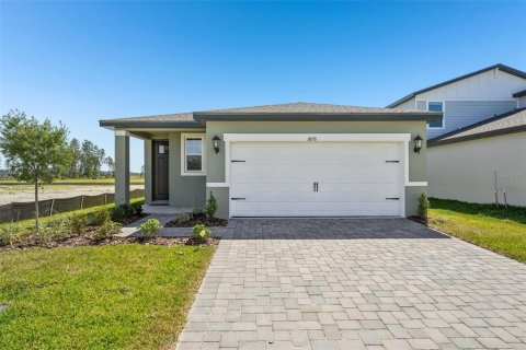 House in Zephyrhills, Florida 3 bedrooms, 140.56 sq.m. № 1801420 - photo 1