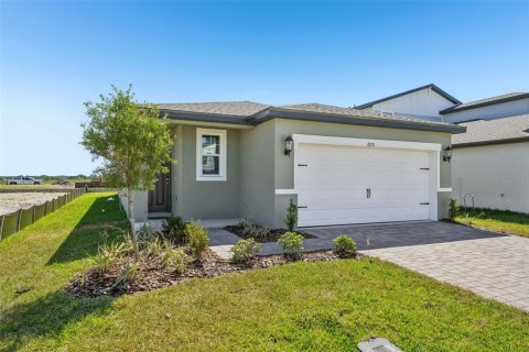 House in Zephyrhills, Florida 3 bedrooms, 140.56 sq.m. № 1801420 - photo 2