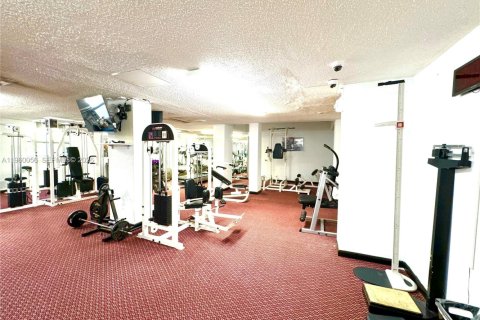 Copropriété à louer à Sunny Isles Beach, Floride: 2 chambres, 99.41 m2 № 2020117 - photo 28