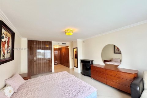 Copropriété à louer à Sunny Isles Beach, Floride: 2 chambres, 99.41 m2 № 2020117 - photo 12