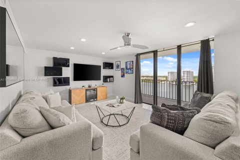 Copropriété à vendre à Aventura, Floride: 2 chambres, 122.82 m2 № 1978861 - photo 5