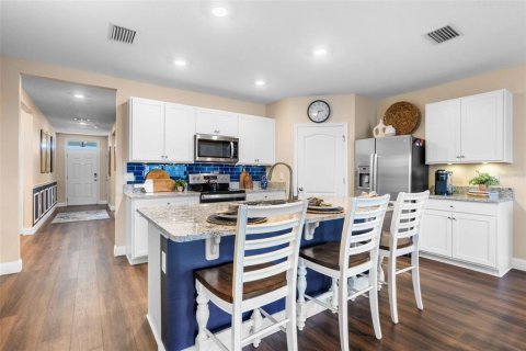 House in Clermont, Florida 4 bedrooms, 171.5 sq.m. № 1837523 - photo 8