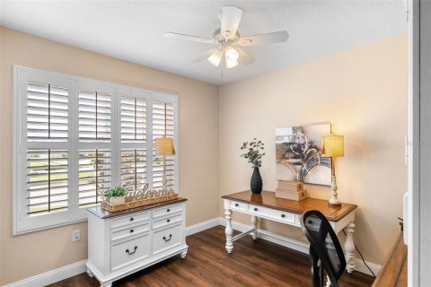 House in Clermont, Florida 4 bedrooms, 171.5 sq.m. № 1837523 - photo 4