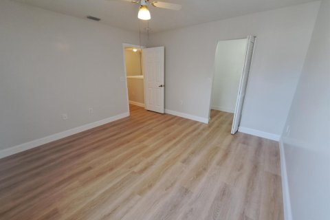House in Coral Springs, Florida 4 bedrooms, 239.87 sq.m. № 2083814 - photo 29