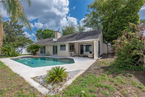 House in Longwood, Florida 4 bedrooms, 184.04 sq.m. № 2093720 - photo 2