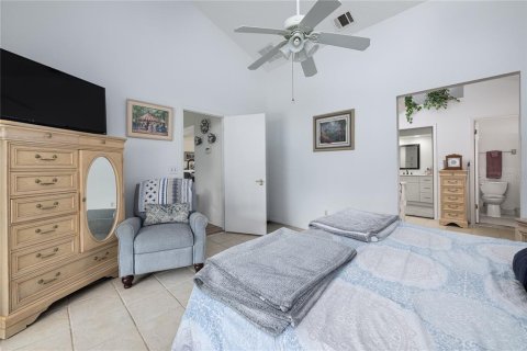 House in Longwood, Florida 4 bedrooms, 184.04 sq.m. № 2093720 - photo 14
