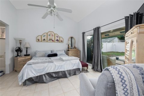 House in Longwood, Florida 4 bedrooms, 184.04 sq.m. № 2093720 - photo 15