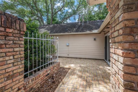 House in Longwood, Florida 4 bedrooms, 184.04 sq.m. № 2093720 - photo 30