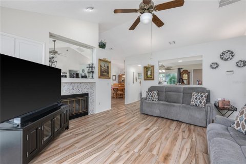 House in Longwood, Florida 4 bedrooms, 184.04 sq.m. № 2093720 - photo 9