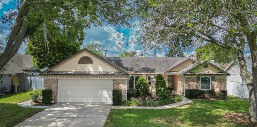 House in Longwood, Florida 4 bedrooms, 184.04 sq.m. № 2093720