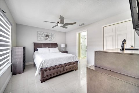 House in Orlando, Florida 3 bedrooms, 128.11 sq.m. № 1819017 - photo 10