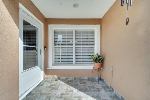 House in Orlando, Florida 3 bedrooms, 128.11 sq.m. № 1819017 - photo 2