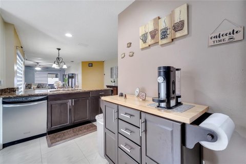 House in Orlando, Florida 3 bedrooms, 128.11 sq.m. № 1819017 - photo 9
