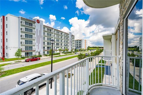 Townhouse in Homestead, Florida 4 bedrooms, 133.22 sq.m. № 1958614 - photo 15