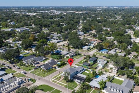 Villa ou maison à vendre à Saint Petersburg, Floride: 4 chambres, 276.29 m2 № 2202193 - photo 24