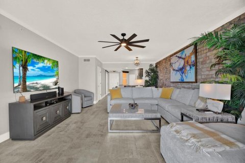 Condominio en venta en North Redington Beach, Florida, 2 dormitorios, 114.27 m2 № 2122939 - foto 8