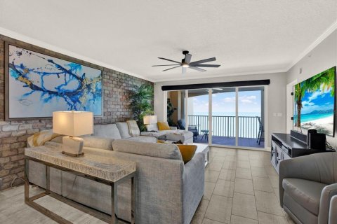Condominio en venta en North Redington Beach, Florida, 2 dormitorios, 114.27 m2 № 2122939 - foto 4