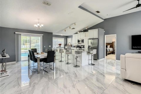 House in Kissimmee, Florida 3 bedrooms, 158.86 sq.m. № 1919704 - photo 11