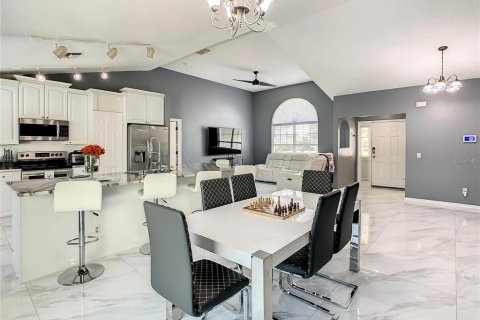 House in Kissimmee, Florida 3 bedrooms, 158.86 sq.m. № 1919704 - photo 14