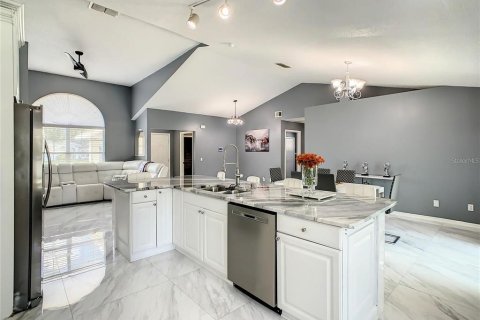 House in Kissimmee, Florida 3 bedrooms, 158.86 sq.m. № 1919704 - photo 23