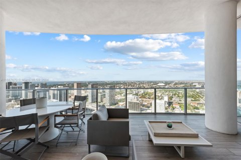 Condo in Miami, Florida, 4 bedrooms  № 1935561 - photo 19