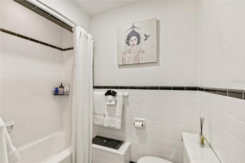 Casa en venta en Mount Dora, Florida, 4 dormitorios, 259.75 m2 № 1640191 - foto 25