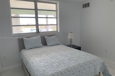 Condominio en venta en Aventura, Florida, 2 dormitorios, 71.72 m2 № 2030197 - foto 24