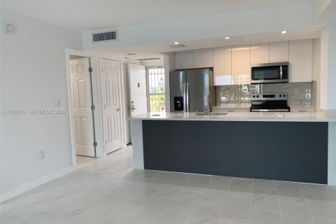 Condominio en venta en Aventura, Florida, 2 dormitorios, 71.72 m2 № 2030197 - foto 4