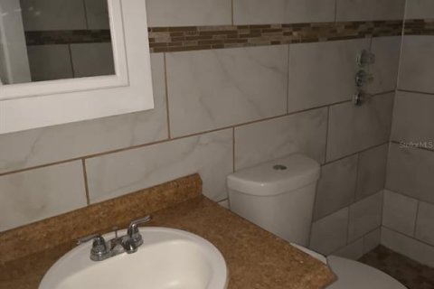 Снять в аренду кондоминиум в Орландо, Флорида 4 комнаты, 77.11м2, № 2114428 - фото 9